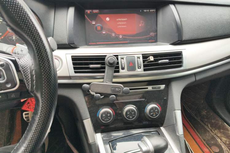 Used Haval H7 2017 Red-Label H7 2.0T Automatic Prestige Model Audio And AC Panel