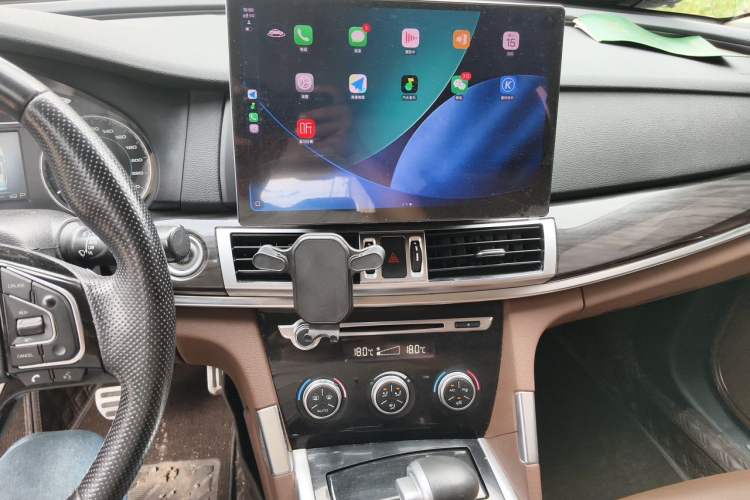 Used Haval H7 2017 Blue-Label H7L 2.0T Automatic Luxury Model Audio And AC Panel