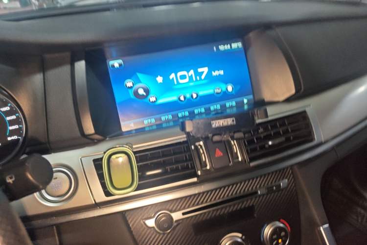 Used Haval H7 2017 Red-Label H7 2.0T Automatic Luxury Model Audio And AC Panel