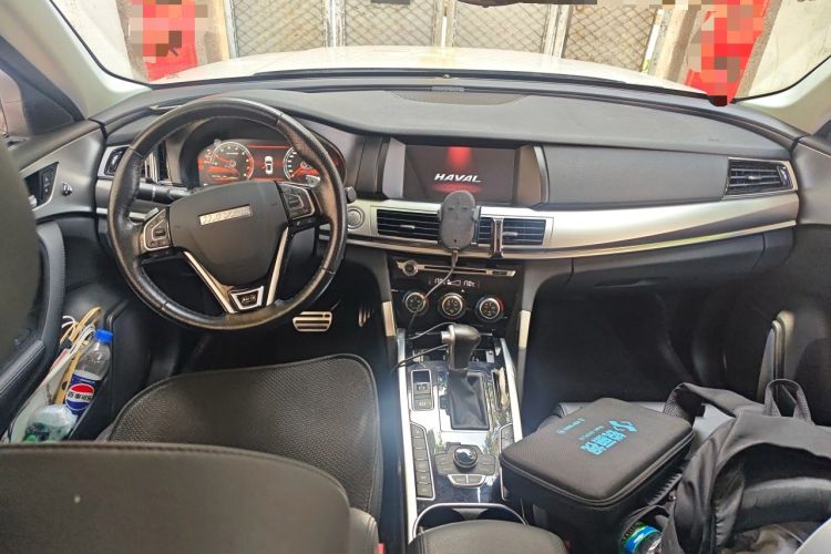 Used Haval H7 2017 Red-Label H7 2.0T Automatic Prestige Model Center Console