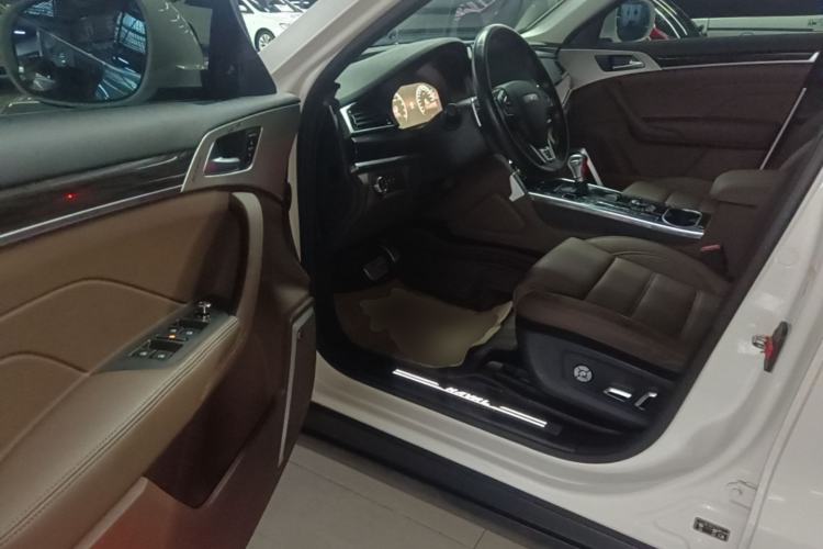 Used Haval H7 2017 Red-Label H7L 2.0T Automatic Prestige Model Driver Seat