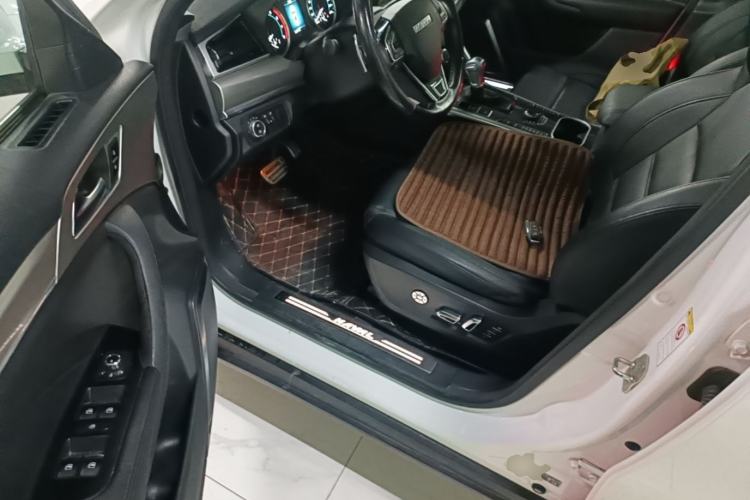 Used Haval H7 2017 Red-Label H7 2.0T Automatic Luxury Model Driver Seat