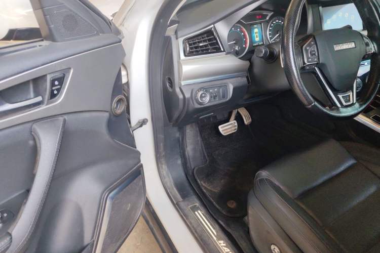 Used Haval H7 2017 Red-Label H7 2.0T Automatic Luxury Model Driver Seat