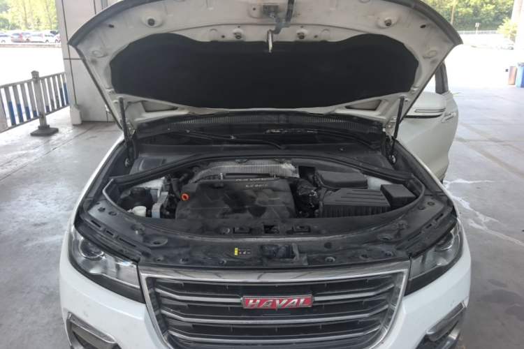 Used Haval H7 2017 Red-Label H7 2.0T Automatic Luxury Model Engine Bay