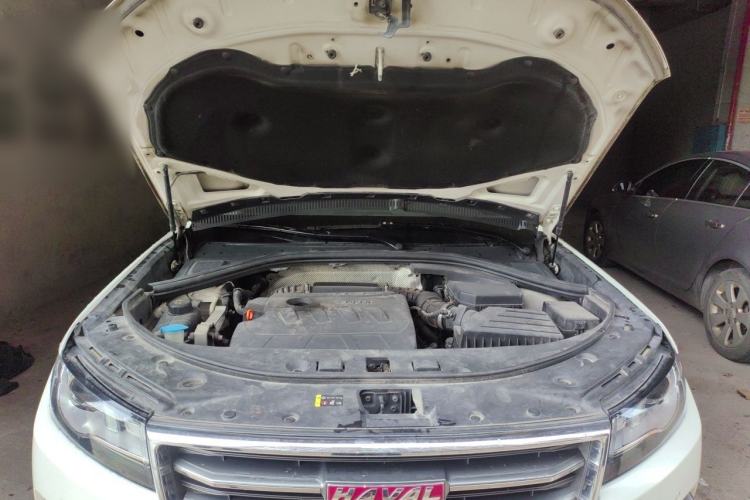 Used Haval H7 2017 Red-Label H7 2.0T Automatic Prestige Model Engine Bay