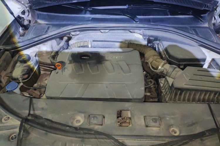 Used Haval H7 2017 Blue-Label H7L 2.0T Automatic Luxury Model Engine Bay