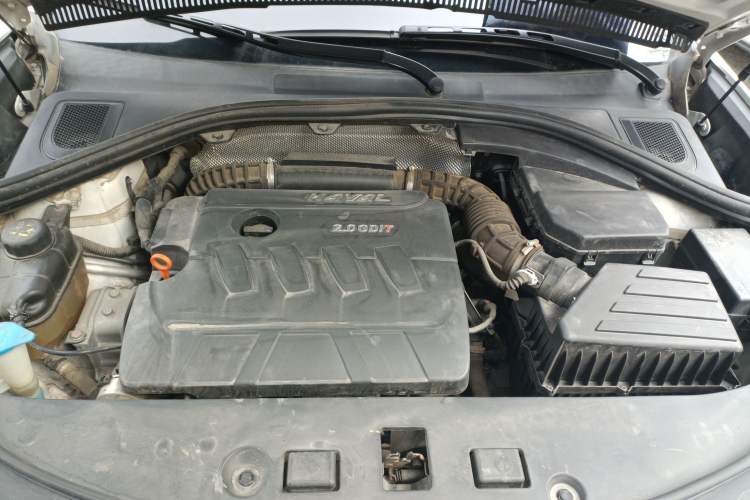 Used Haval H7 2017 Red-Label H7 2.0T Automatic Luxury Model Engine Bay
