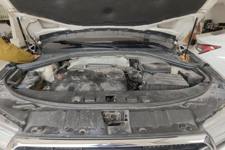 Used Haval H7 2017 Blue-Label H7L 2.0T Automatic Luxury Model Engine Bay