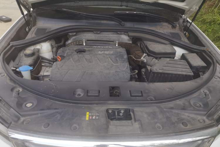 Used Haval H7 2017 Red-Label H7 2.0T Automatic Prestige Model Engine Bay