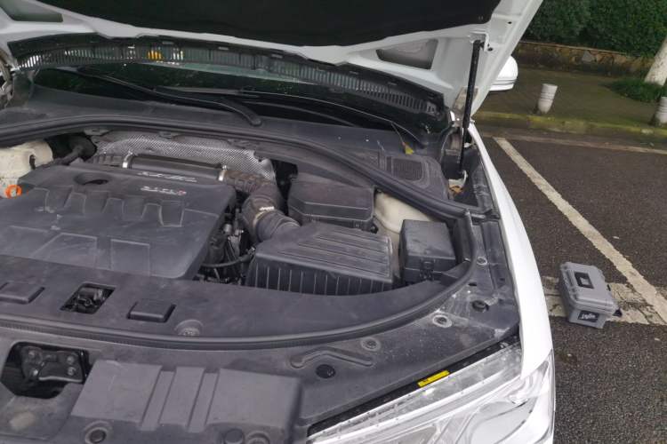 Used Haval H7 2017 Blue Label H7L 2.0T Automatic Prestige Model Engine Bay Left