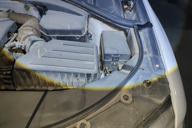 Used Haval H7 2017 Blue-Label H7L 2.0T Automatic Luxury Model Engine Bay Left