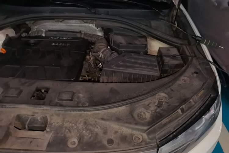 Used Haval H7 2017 Red-Label H7 2.0T Automatic Prestige Model Engine Bay Left