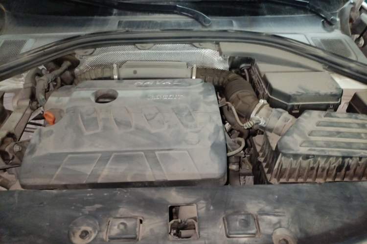Used Haval H7 2017 Red-Label H7 2.0T Automatic Luxury Model Engine Bay