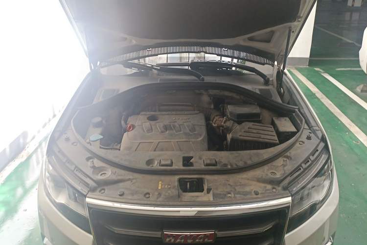 Used Haval H7 2017 Red-Label H7 2.0T Automatic Luxury Model Engine Bay