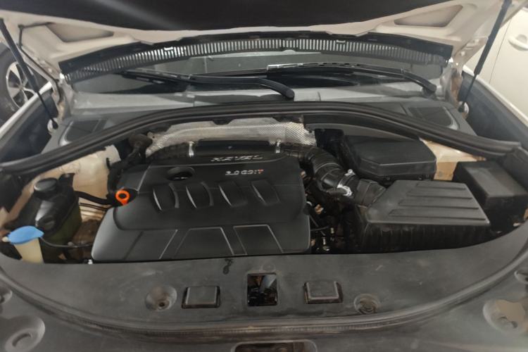Used Haval H7 2017 Red-Label H7 2.0T Automatic Luxury Model Engine Bay