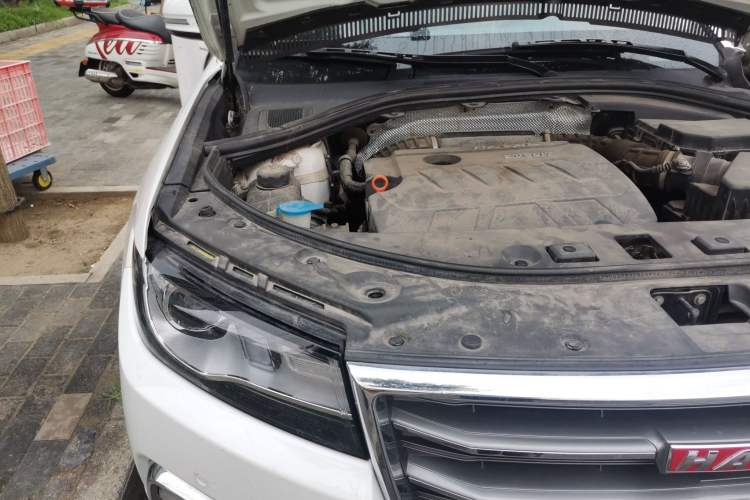 Used Haval H7 2017 Red-Label H7 2.0T Automatic Luxury Model Engine Bay Right