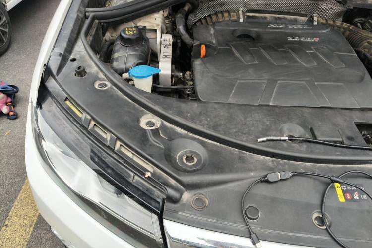 Used Haval H7 2017 Red-Label H7 2.0T Automatic Prestige Model Engine Bay Right