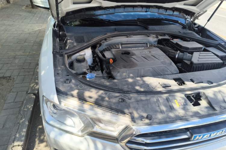 Used Haval H7 2017 Blue-Label H7L 2.0T Automatic Luxury Model Engine Bay Right