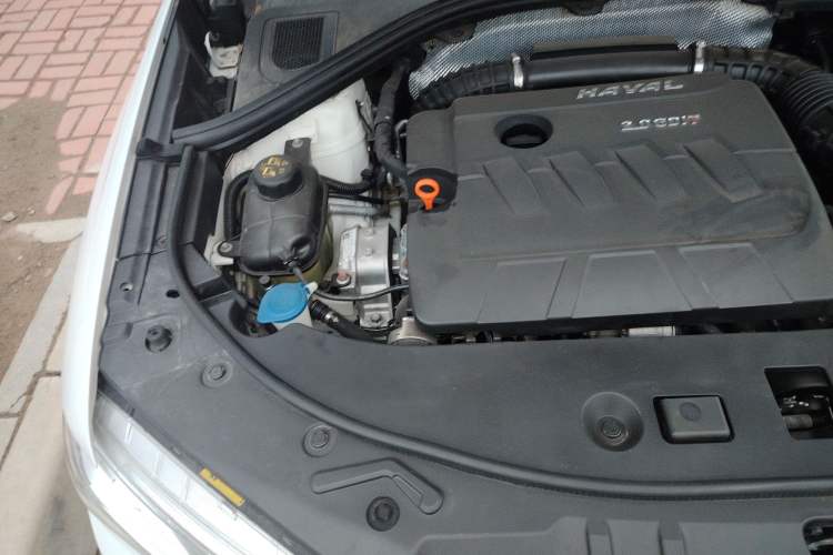 Used Haval H7 2017 Blue-Label H7L 2.0T Automatic Elite Model Engine Bay Right