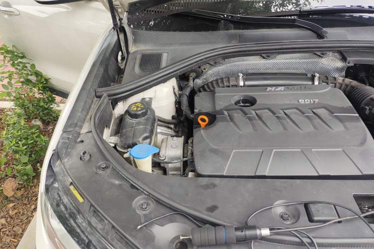 Used Haval H7 2017 Red-Label H7 2.0T Automatic Luxury Model Engine Bay Right