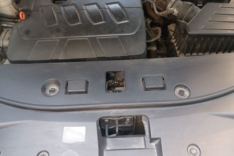 Used Haval H7 2017 Red-Label H7 2.0T Automatic Luxury Model Engine Bay