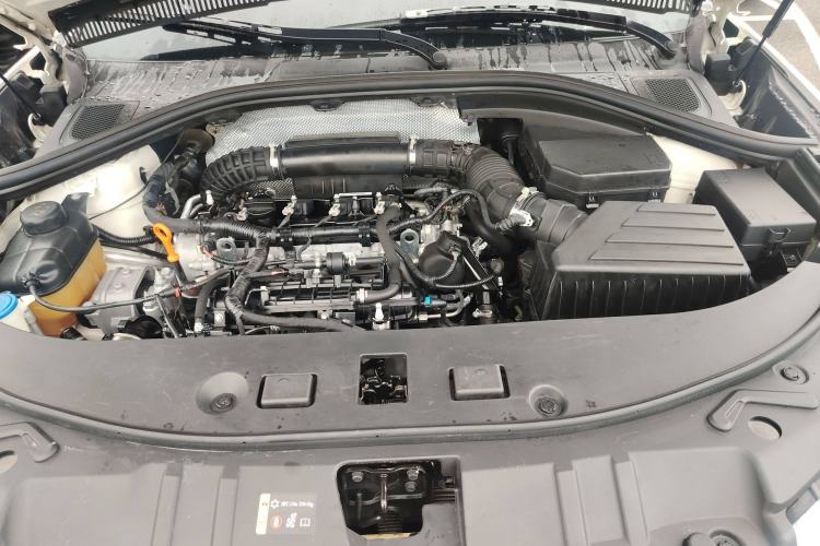 Used Haval H7 2017 Blue-Label H7L 2.0T Automatic Luxury Model Engine Bay