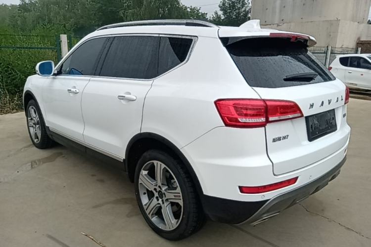 Used Haval H7 2017 Red-Label H7 2.0T Automatic Prestige Model Exterior 2