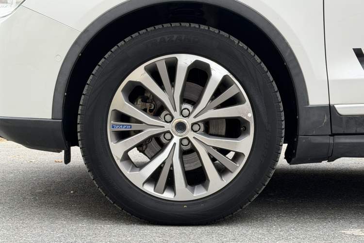 Used Haval H7 2017 Blue Label H7L 2.0T Automatic Prestige Model Exterior 4