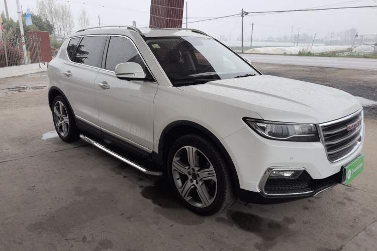 Used Haval H7 2017 Red-Label H7 2.0T Automatic Prestige Model Front Right 45 Deg