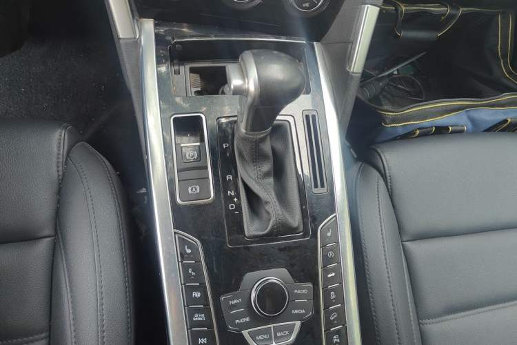 Used Haval H7 2017 Blue Label H7L 2.0T Automatic Prestige Model Gear Lever