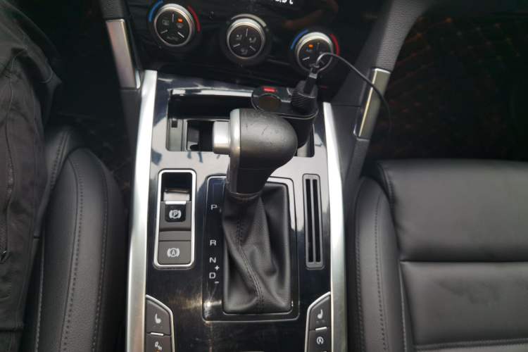 Used Haval H7 2017 Blue Label H7L 2.0T Automatic Prestige Model Gear Lever