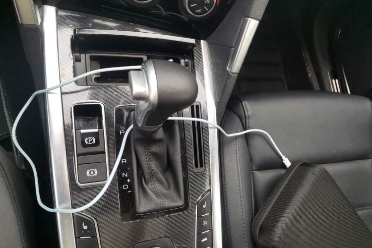 Used Haval H7 2017 Red-Label H7 2.0T Automatic Luxury Model Gear Lever