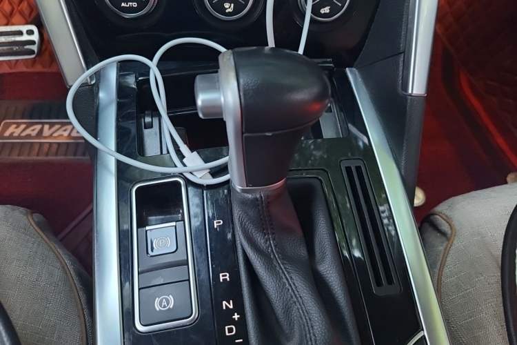 Used Haval H7 2017 Blue-Label H7L 2.0T Automatic Luxury Model Gear Lever