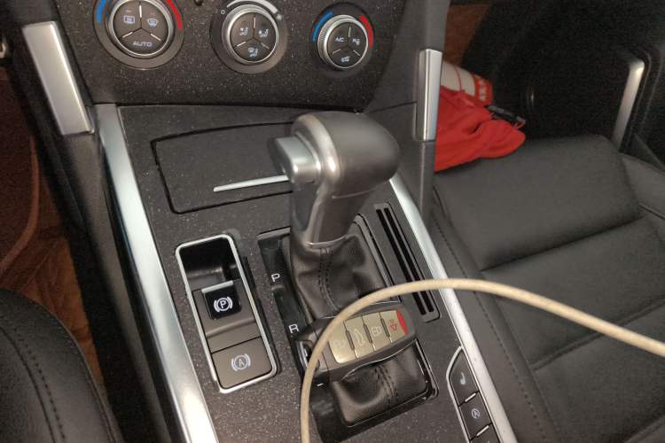 Used Haval H7 2017 Blue-Label H7L 2.0T Automatic Luxury Model Gear Lever