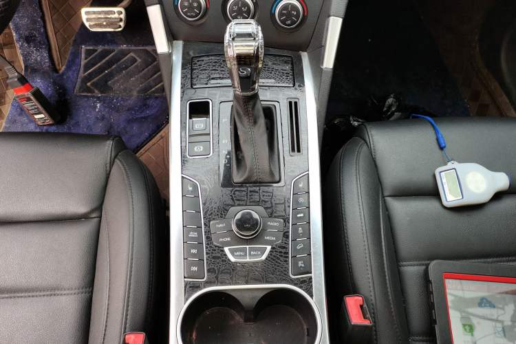 Used Haval H7 2017 Blue-Label H7L 2.0T Automatic Luxury Model Gear Lever