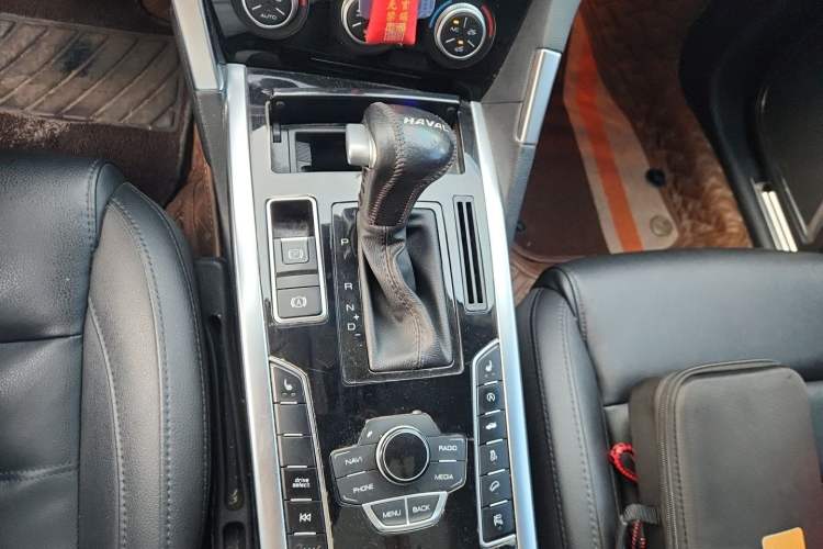 Used Haval H7 2017 Red-Label H7 2.0T Automatic Luxury Model Gear Lever