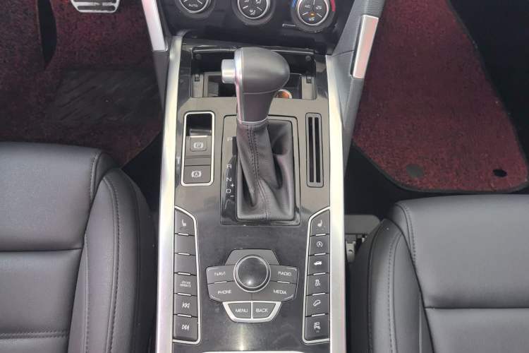 Used Haval H7 2017 Red-Label H7 2.0T Automatic Prestige Model Gear Lever