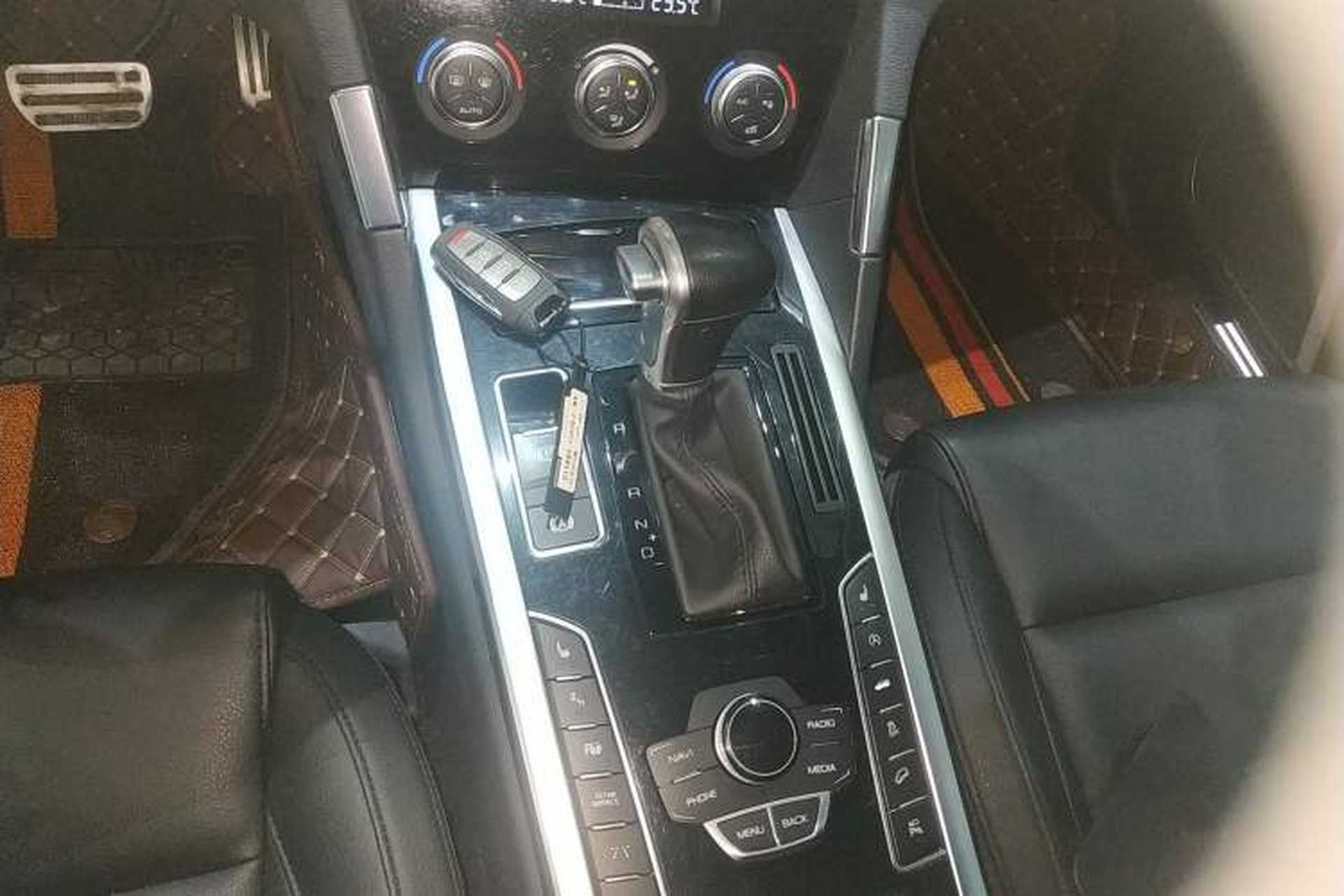 Used Haval H7 2017 Red-Label H7L 2.0T Automatic Prestige Model Gear Lever