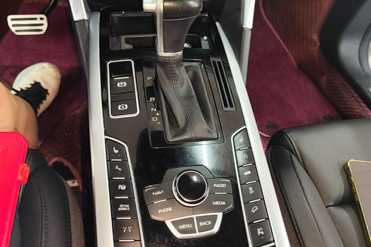 Used Haval H7 2017 Red-Label H7L 2.0T Automatic Prestige Model Gear Lever