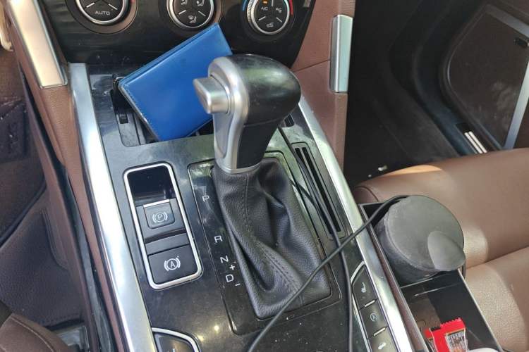 Used Haval H7 2017 Red-Label H7L 2.0T Automatic Prestige Model Gear Lever
