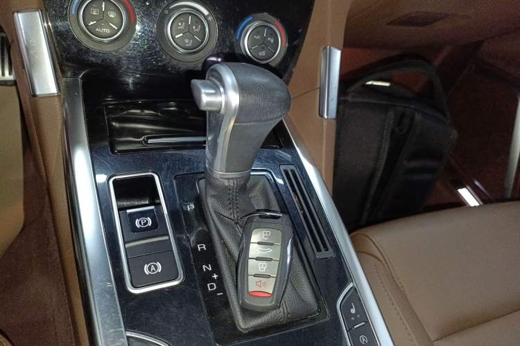 Used Haval H7 2017 Blue-Label H7L 2.0T Automatic Luxury Model Gear Lever