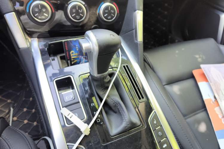 Used Haval H7 2017 Blue-Label H7L 2.0T Automatic Luxury Model Gear Lever