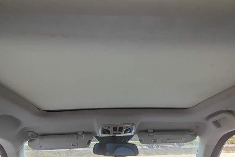 Used Haval H7 2017 Red-Label H7 2.0T Automatic Luxury Model Headliner