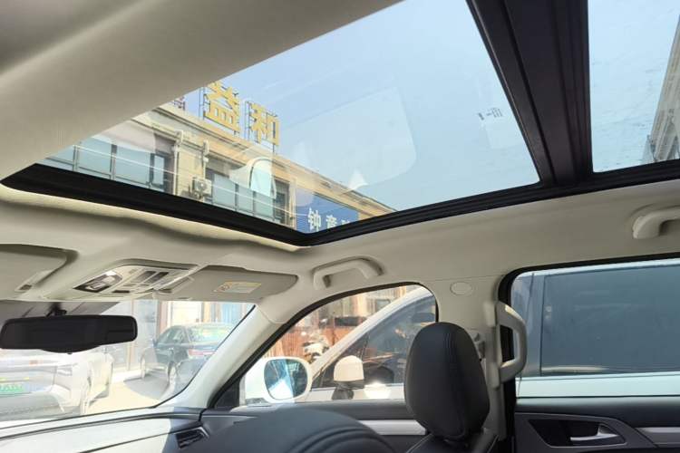 Used Haval H7 2017 Red-Label H7 2.0T Automatic Luxury Model Headliner
