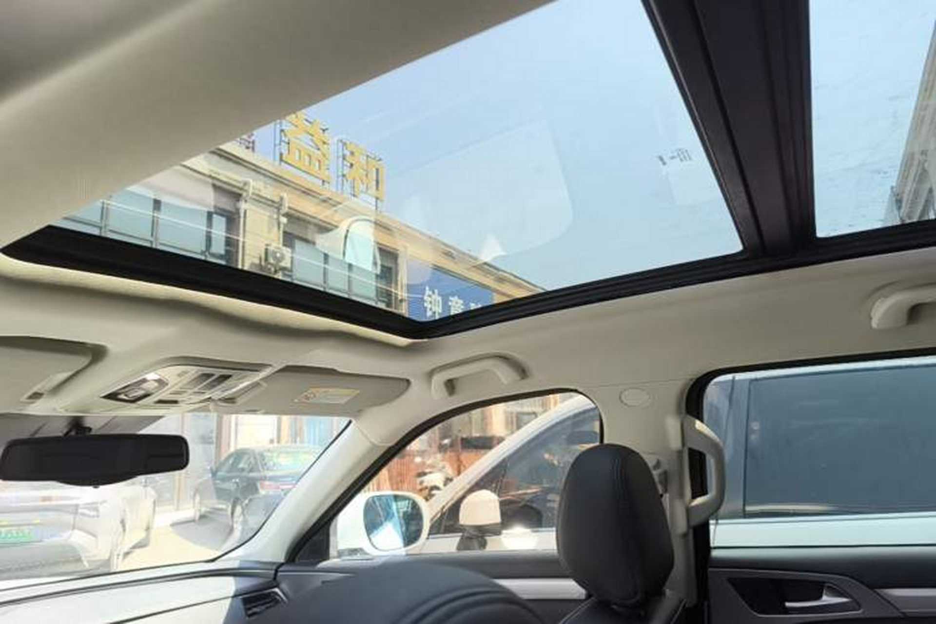Used Haval H7 2017 Red-Label H7 2.0T Automatic Luxury Model Headliner