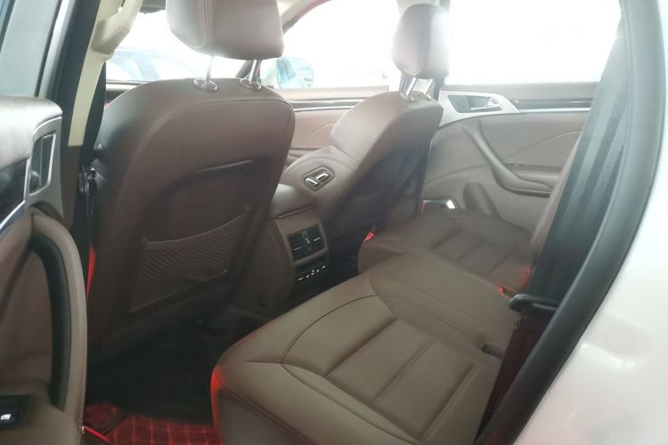 Used Haval H7 2017 Blue Label H7L 2.0T Automatic Prestige Model Interior 1