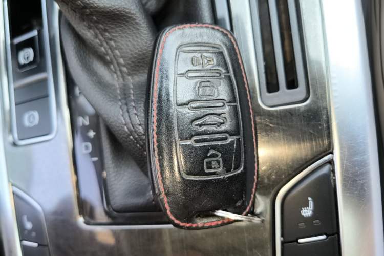 Used Haval H7 2017 Red-Label H7 2.0T Automatic Luxury Model Interior 1