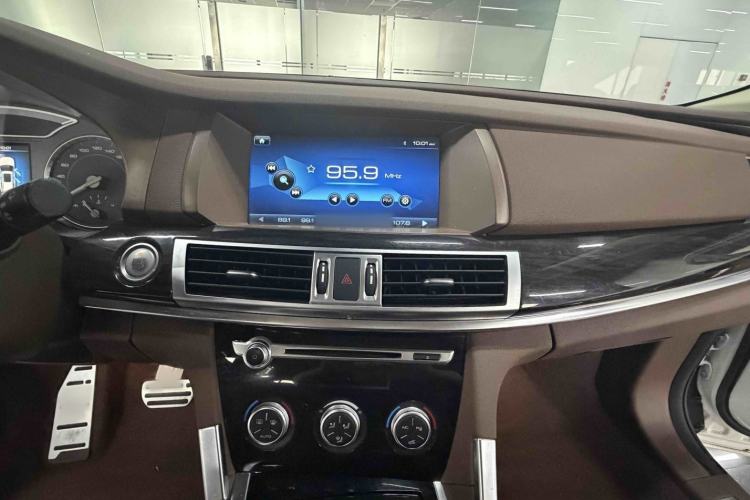 Used Haval H7 2017 Blue-Label H7L 2.0T Automatic Luxury Model Interior 10