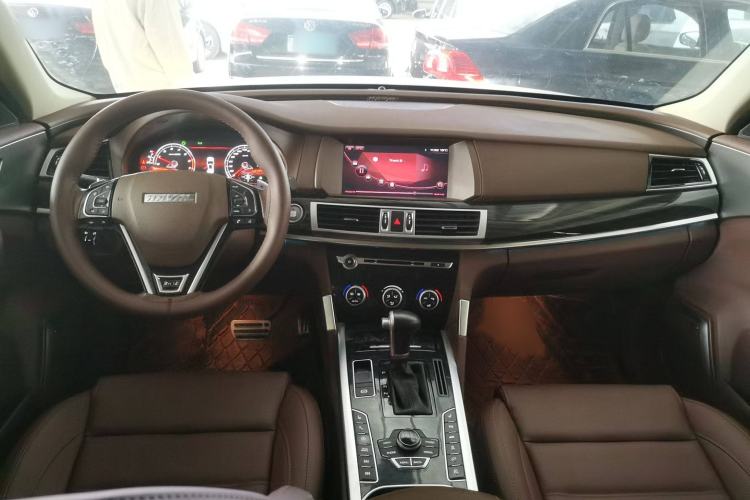 Used Haval H7 2017 Blue Label H7L 2.0T Automatic Prestige Model Interior 2
