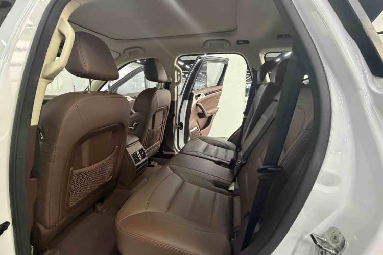 Used Haval H7 2017 Blue-Label H7L 2.0T Automatic Luxury Model Interior 2